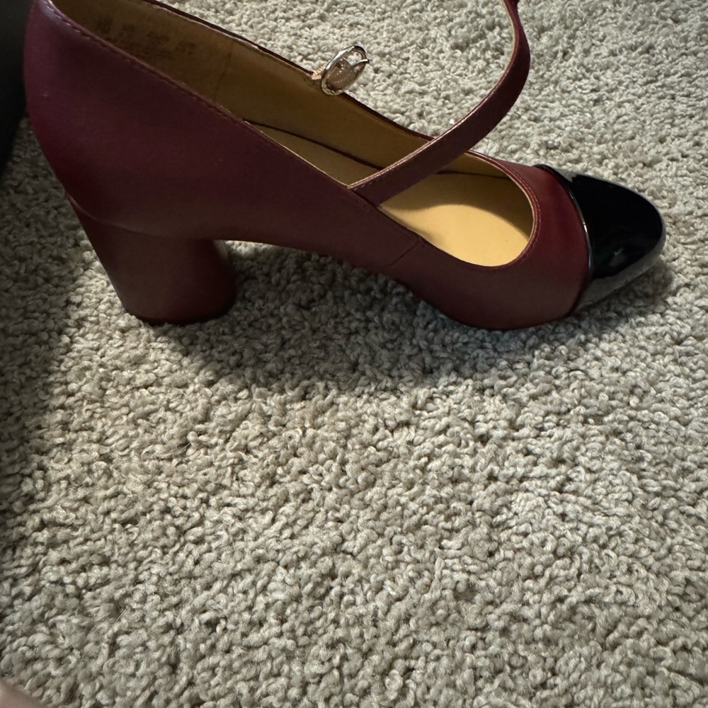 Naturalizer Burgundy and Black Women's Heels Size 7 NWT